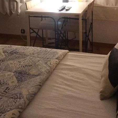 サンタ・ポラBed&Coffee - Habitacion En Vivienda Habitualアパートメント エクステリア 写真