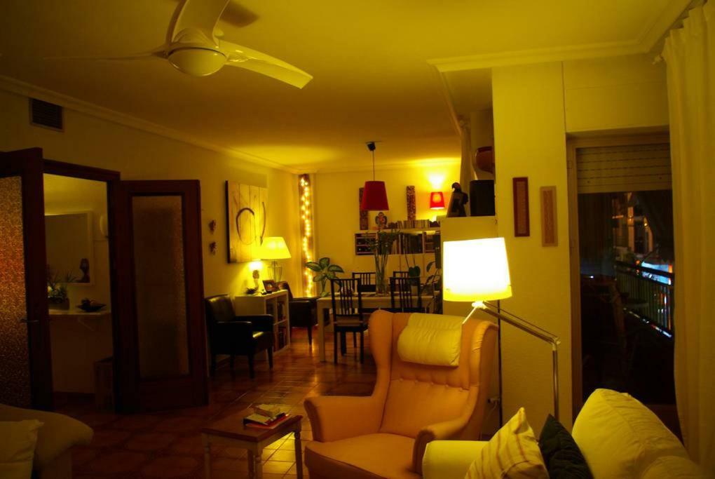 サンタ・ポラBed&Coffee - Habitacion En Vivienda Habitualアパートメント エクステリア 写真